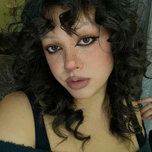 Meet your Posher, Iveliss